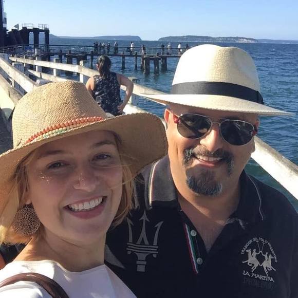 Meet your Posher, Nicole - Picture 1 of 1